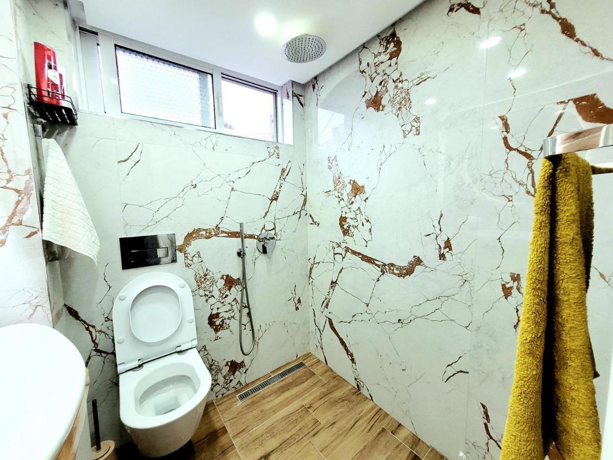 Loi Apartment Saranda Dış mekan fotoğraf